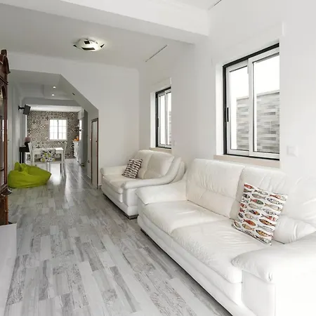 Lazy House * Nazaré